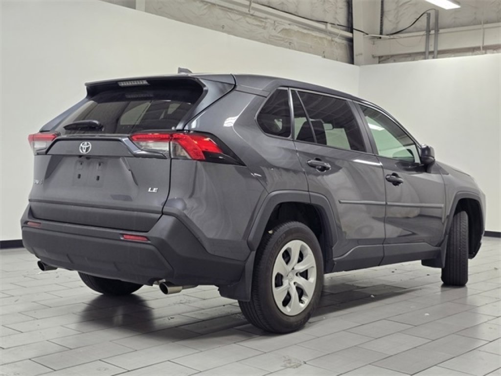 Used 2023 Toyota RAV4 LE image 14