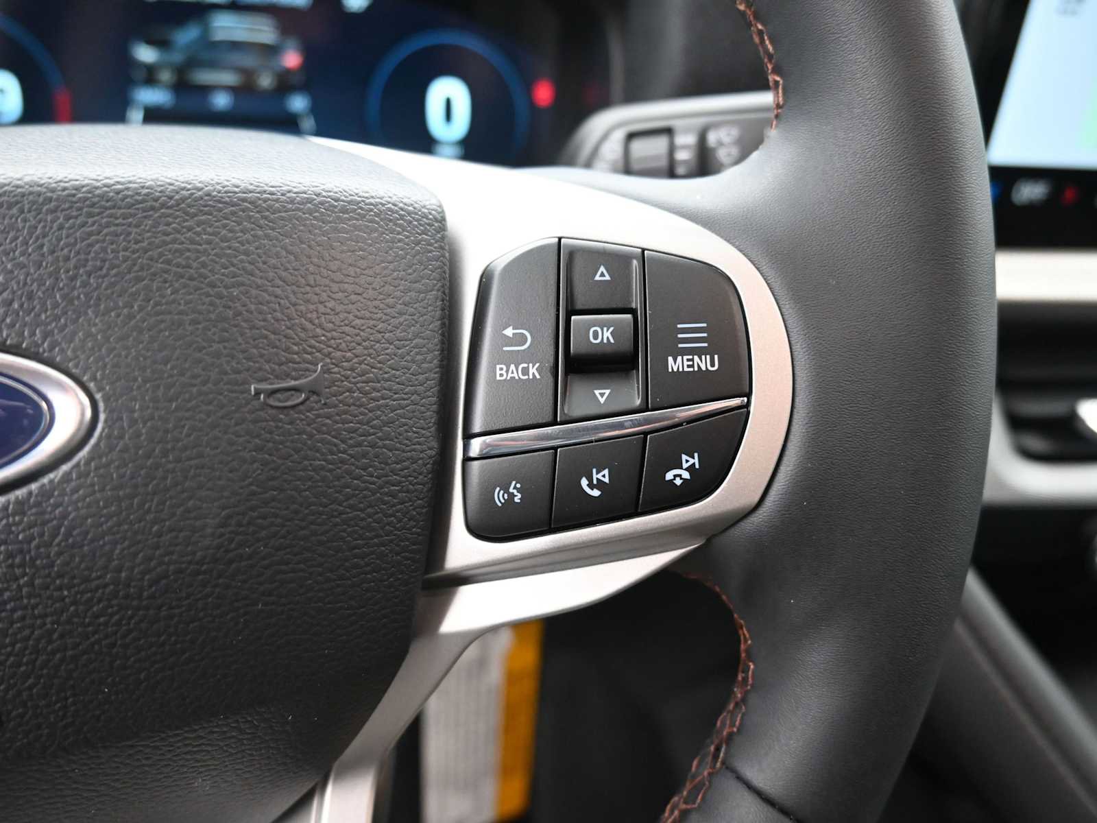 New 2026 Ford Explorer Active w/ Active Comfort Package image 32