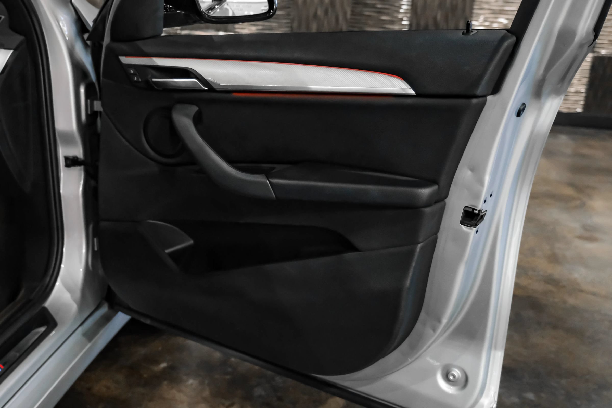 Used 2019 BMW X1 sDrive28i w/ M Sport Package FWD image 38