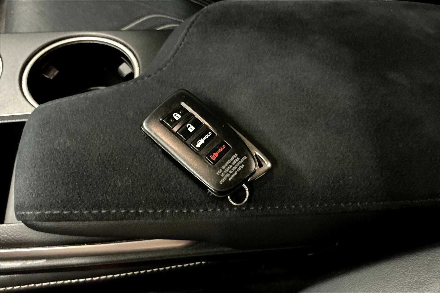 Used 2017 Lexus RC F image 14