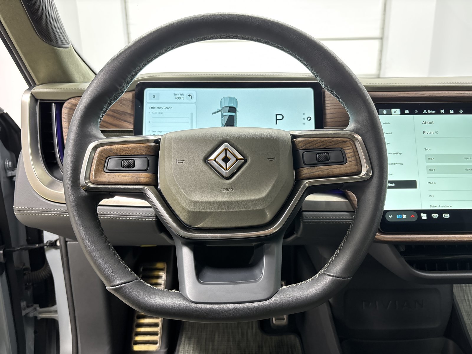Used 2024 Rivian R1T Adventure AWD/4WD image 26