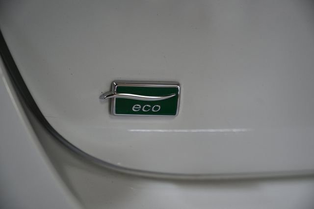 Used 2016 Chevrolet Malibu LT image 12