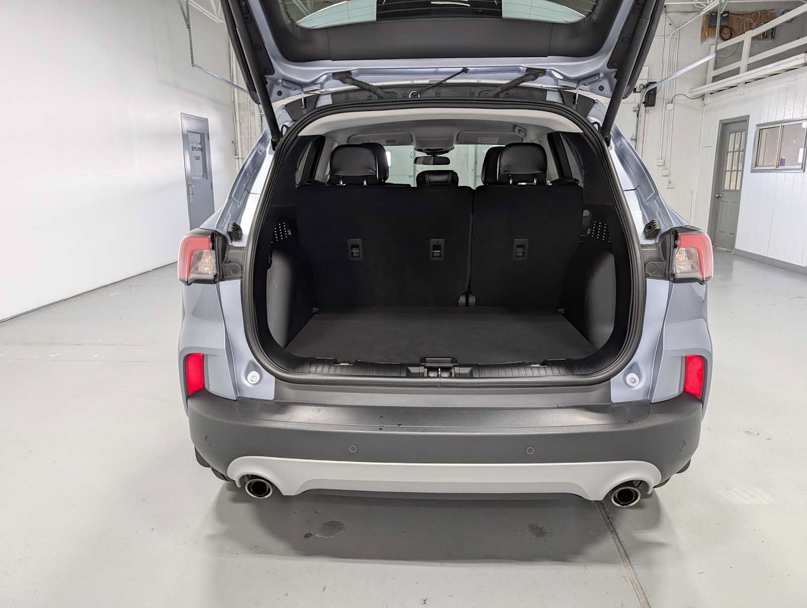 Used 2022 Ford Escape SEL w/ Technology Package AWD/4WD image 38