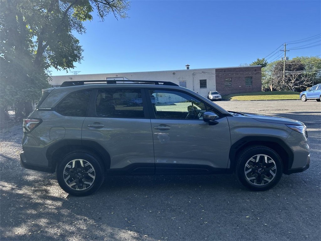 Certified 2025 Subaru Forester Premium image 9