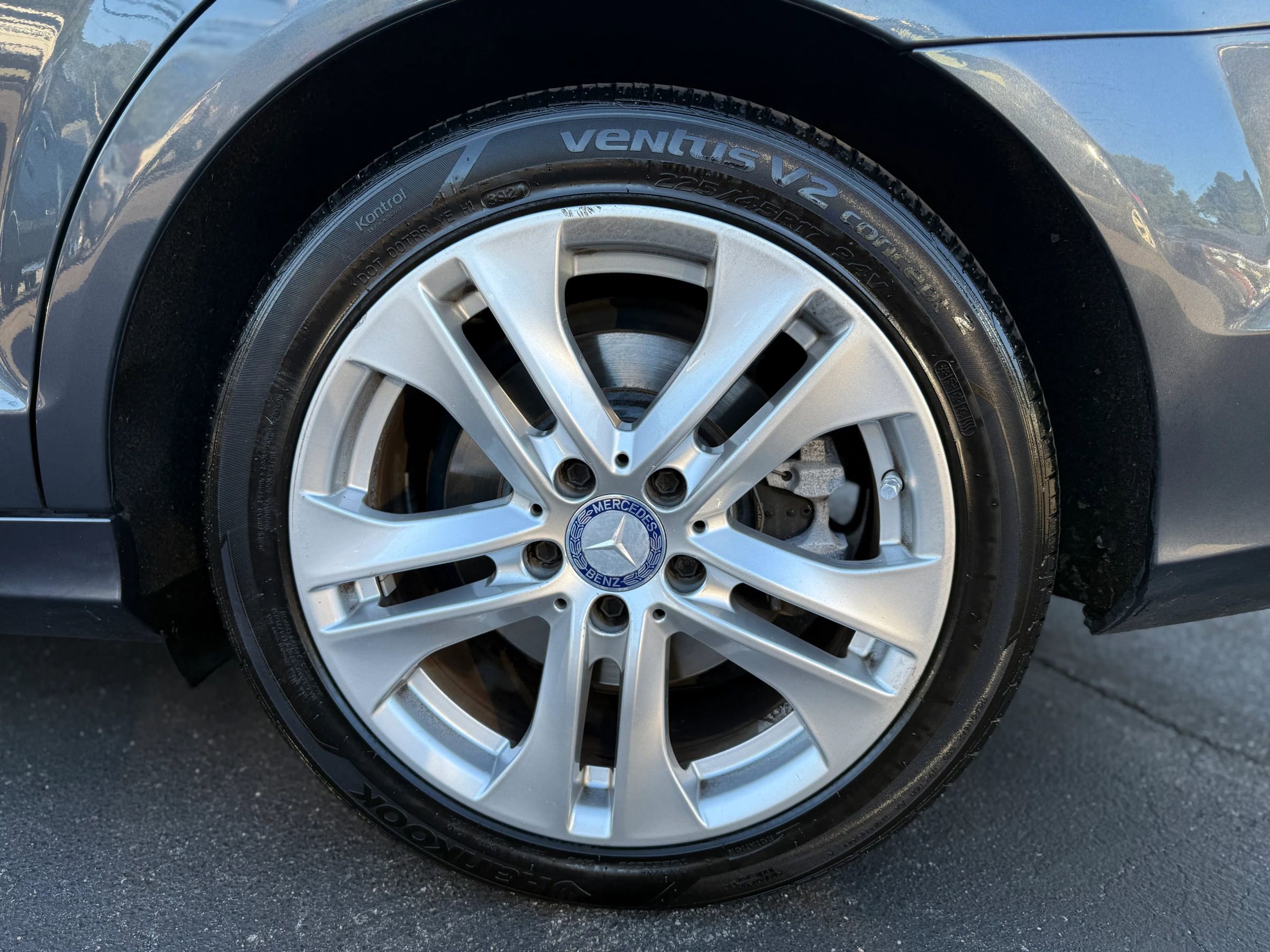 Used 2013 Mercedes-Benz C 300 4MATIC Sedan image 18