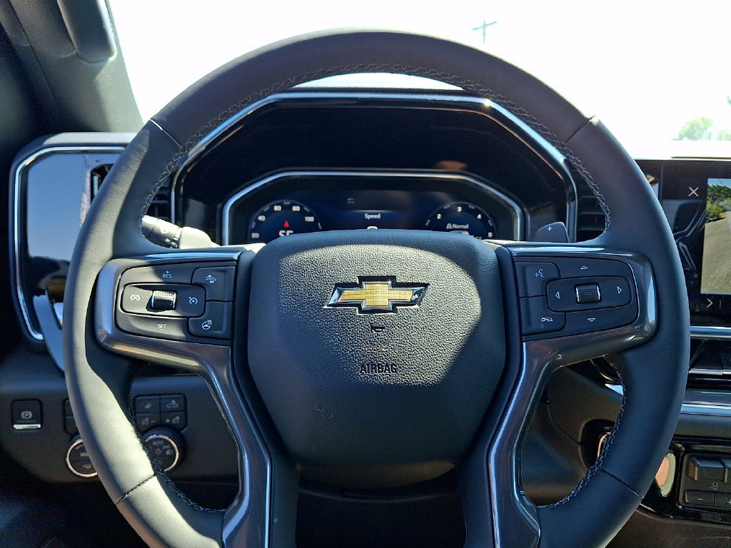 New 2026 Chevrolet Silverado 1500 High Country w/ High Country Premium Package AWD/4WD image 16
