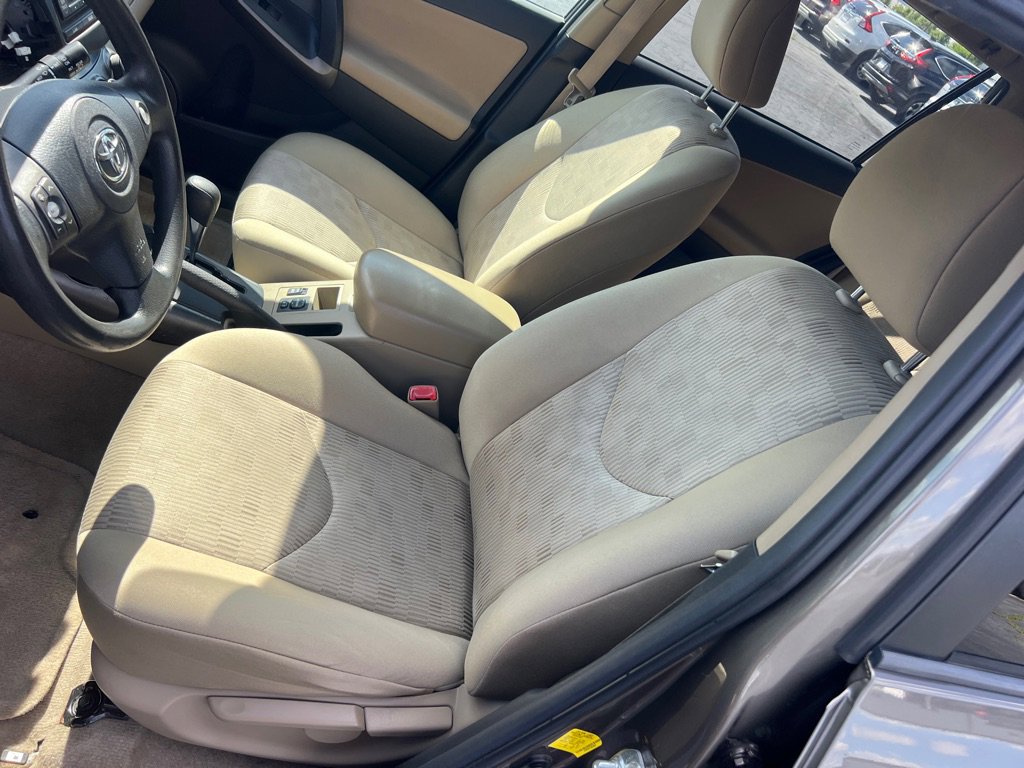 Used 2012 Toyota RAV4 4WD w/ Value Pkg image 11