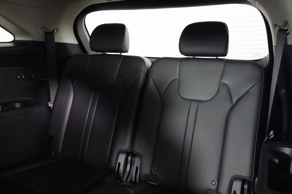 Used 2023 Kia Sorento SX FWD image 12