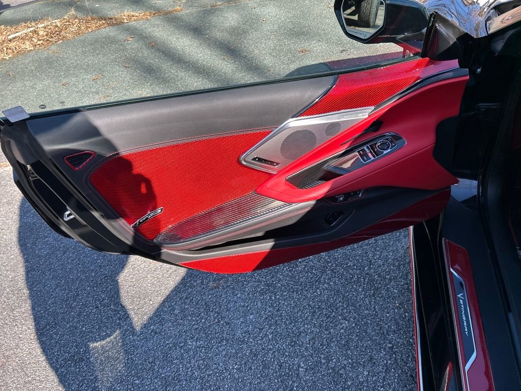 Used 2021 Chevrolet Corvette Stingray Preferred Cpe w/ Chrome Exterior Badge Package image 17