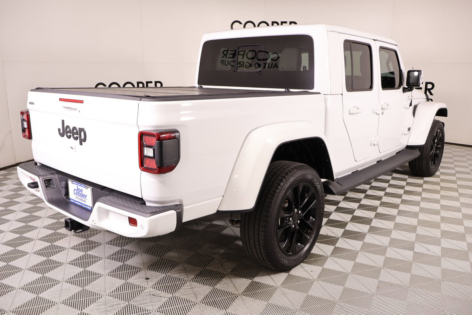 Used 2022 Jeep Gladiator Overland image 21