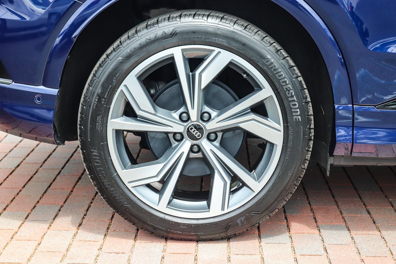 Certified 2023 Audi Q4 e-tron Premium Plus w/ Premium Plus AWD/4WD image 9