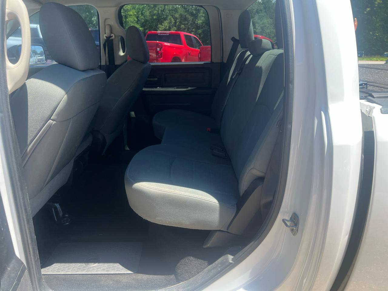 Used 2014 RAM 1500 Express AWD/4WD image 10