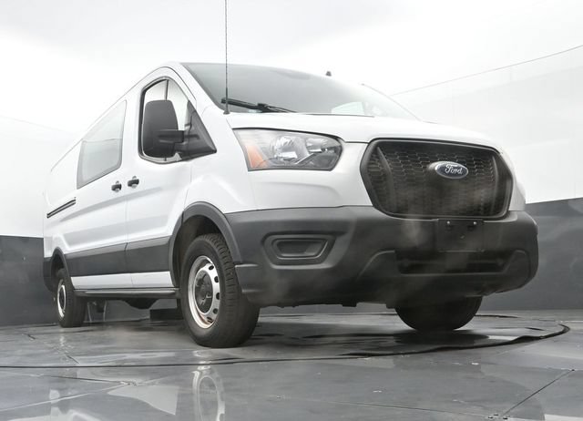 Used 2023 Ford Transit 250 Low Roof RWD image 9
