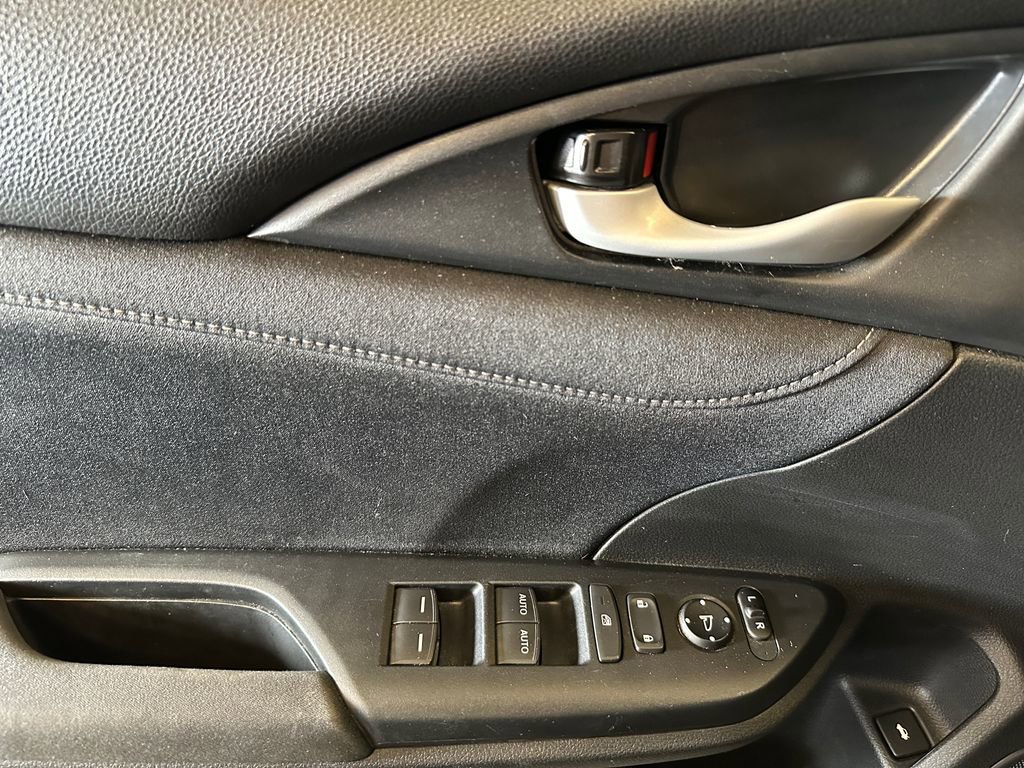 Used 2019 Honda Insight EX image 18