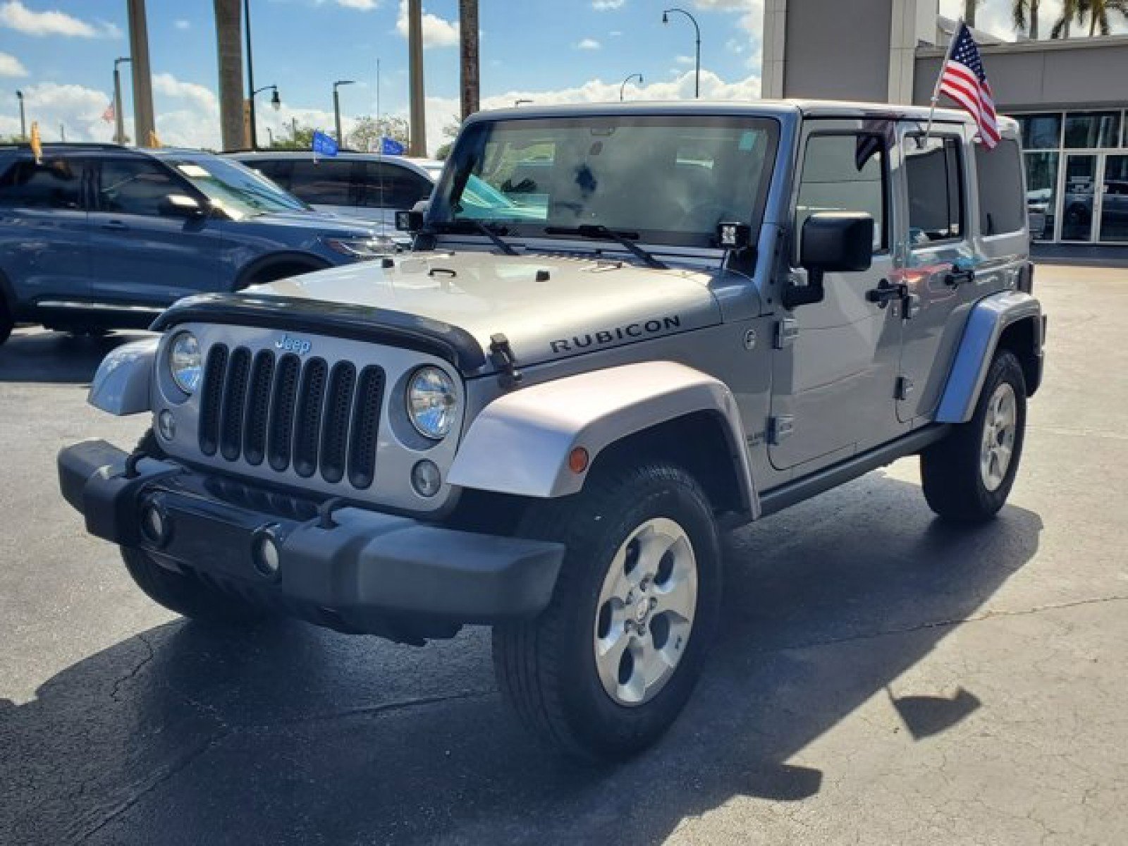 Used 2015 Jeep Wrangler Unlimited Rubicon w/ Connectivity Group image 3