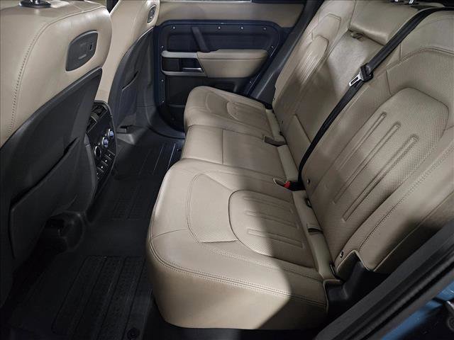 Used 2020 Land Rover Defender 110 HSE image 18