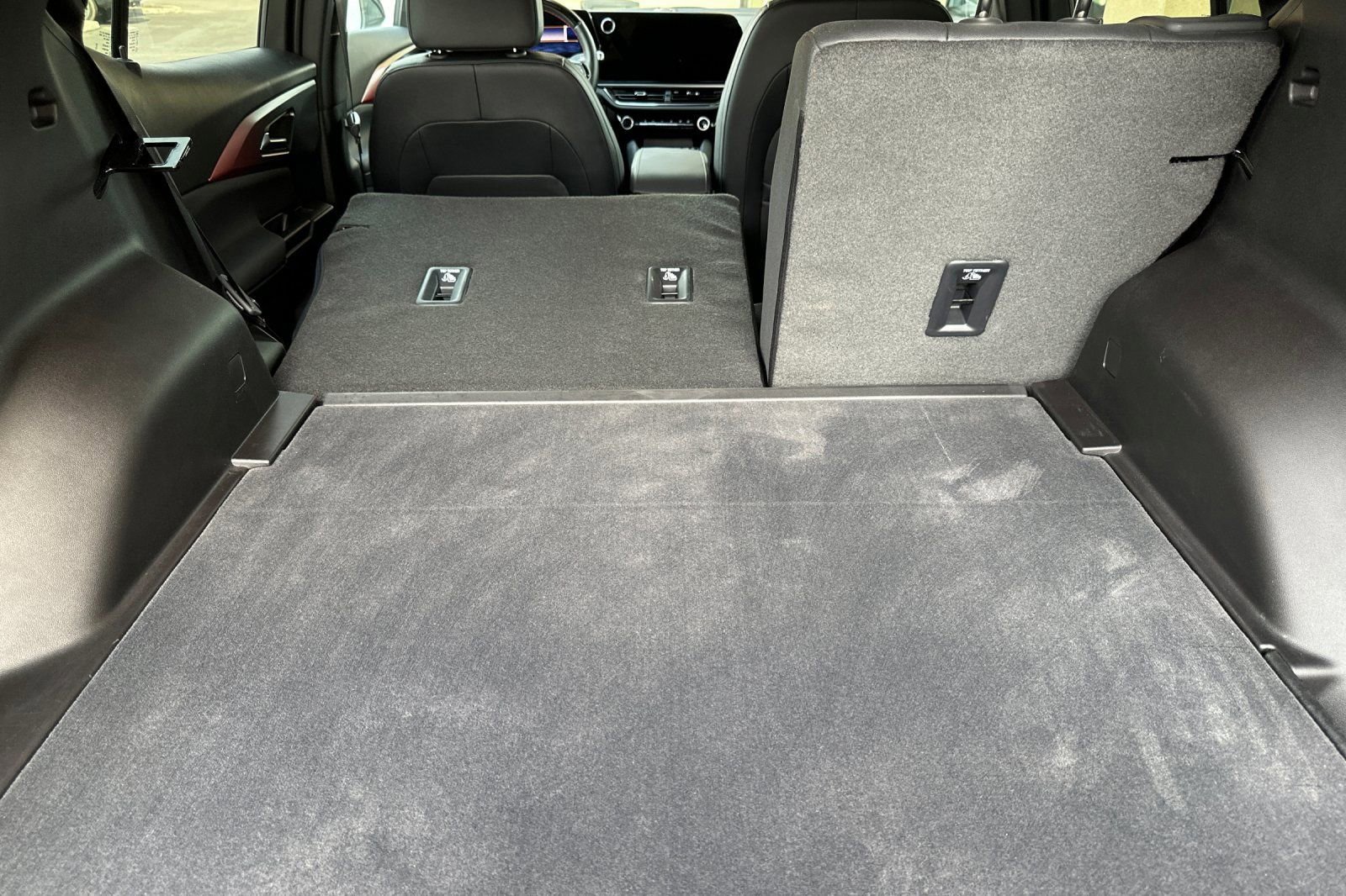 Used 2024 Chevrolet Equinox EV RS image 16
