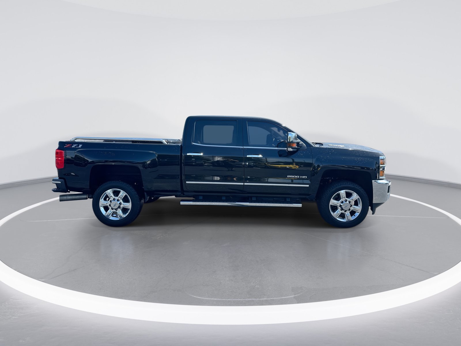 Used 2018 Chevrolet Silverado 2500 LTZ w/ Duramax Plus Package AWD/4WD image 10