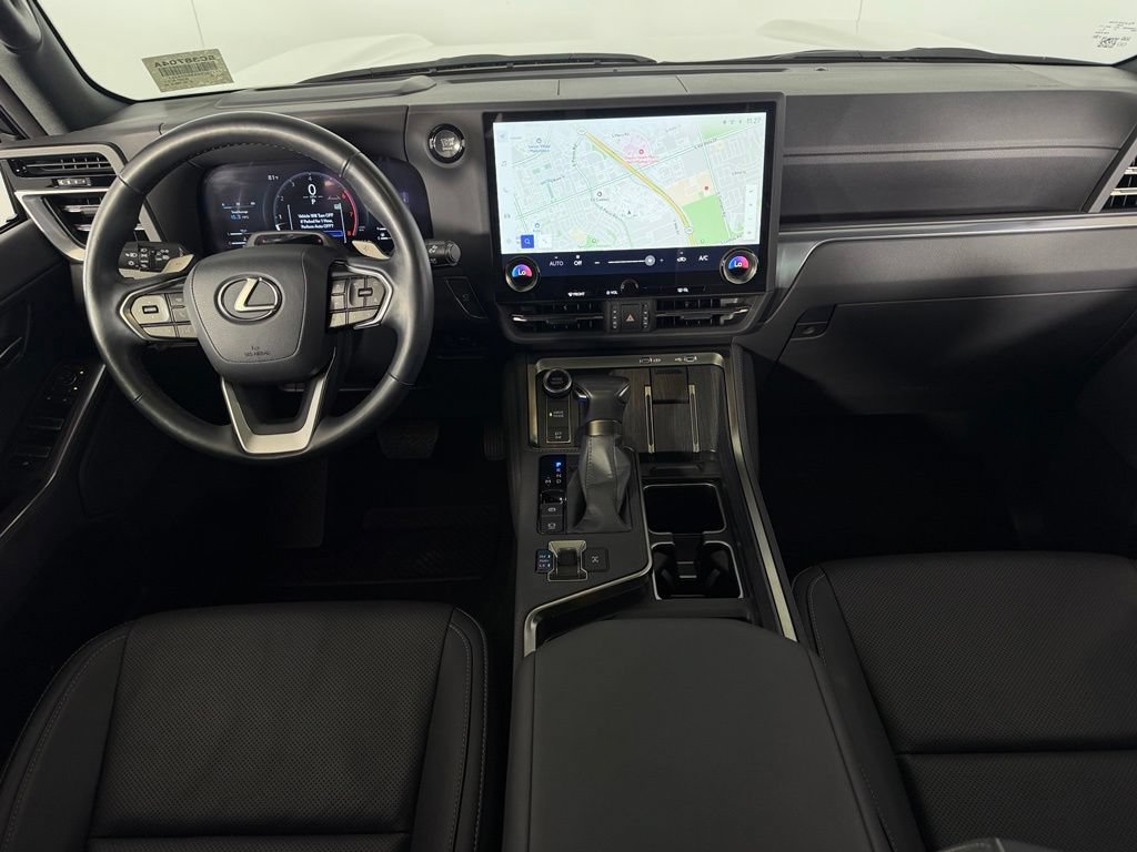 Used 2024 Lexus GX 550 w/ Accessory Package (2T) AWD/4WD image 14