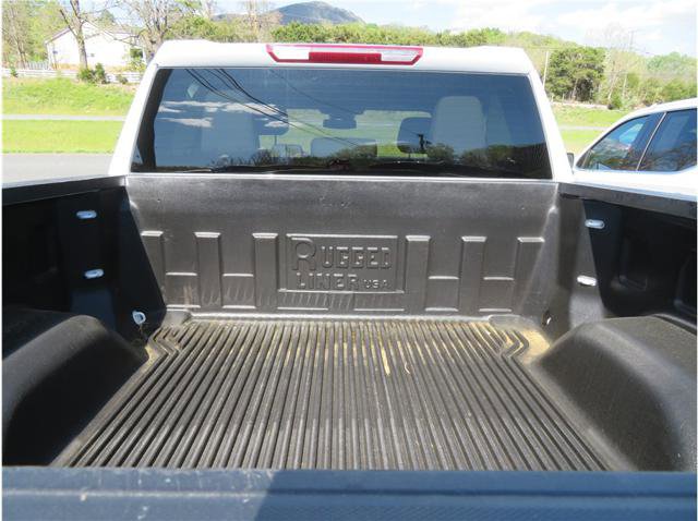 Used 2025 GMC Sierra 1500 SLT AWD/4WD image 3