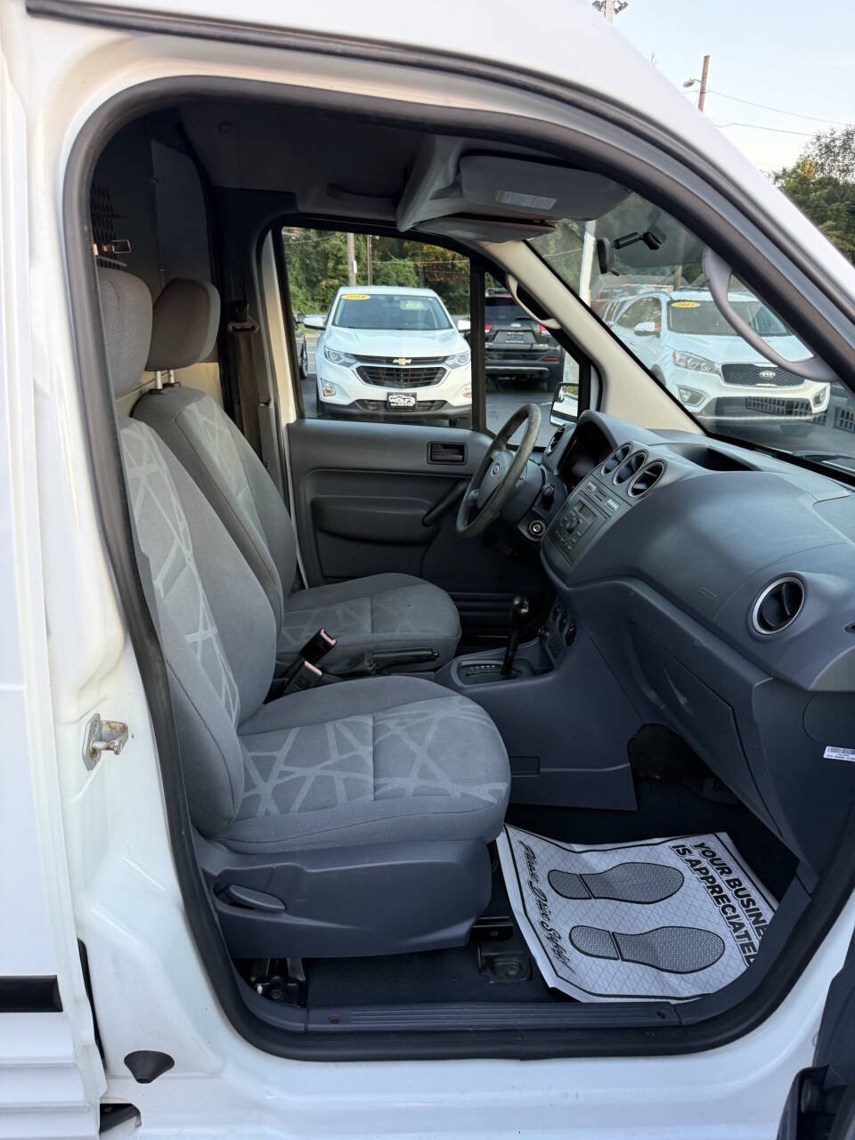 Used 2011 Ford Transit Connect XL FWD image 13
