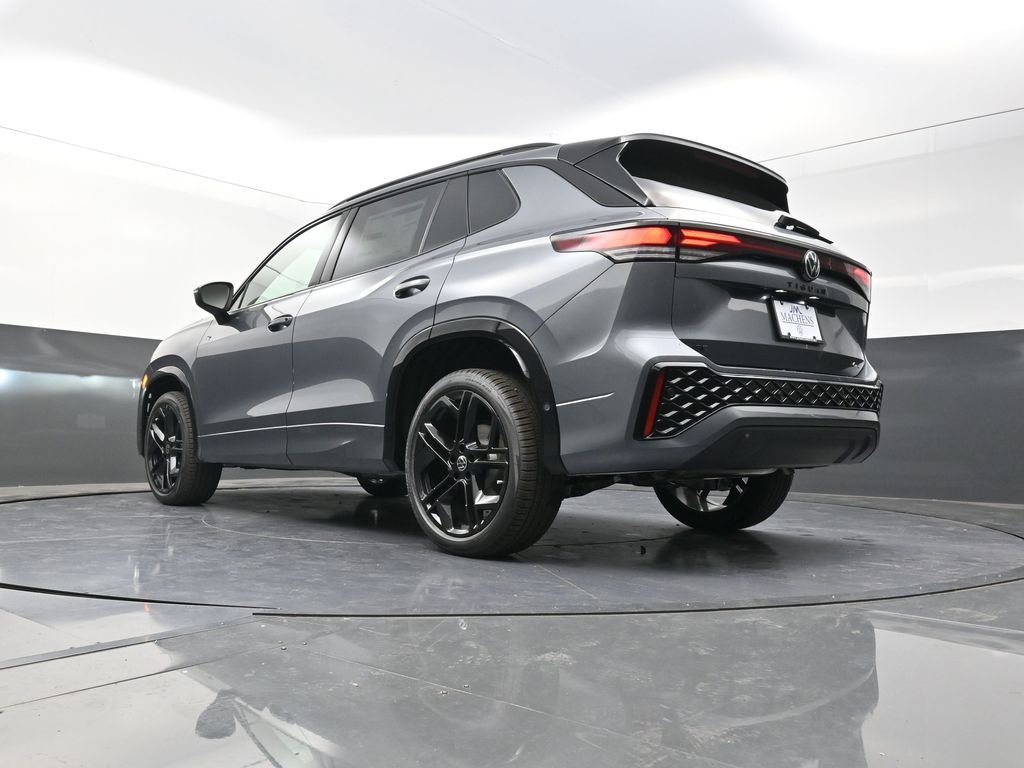 New 2026 Volkswagen Tiguan SE R-Line image 23