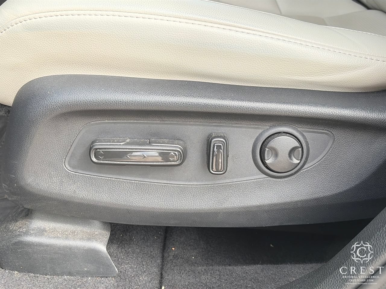 Used 2023 Honda CR-V EX-L image 11