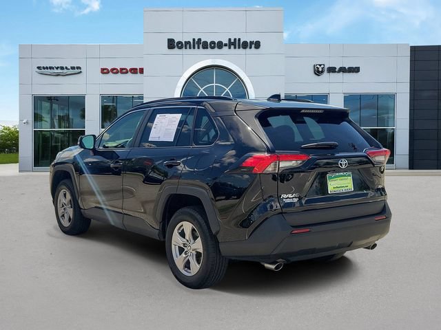 Used 2025 Toyota RAV4 XLE FWD image 4