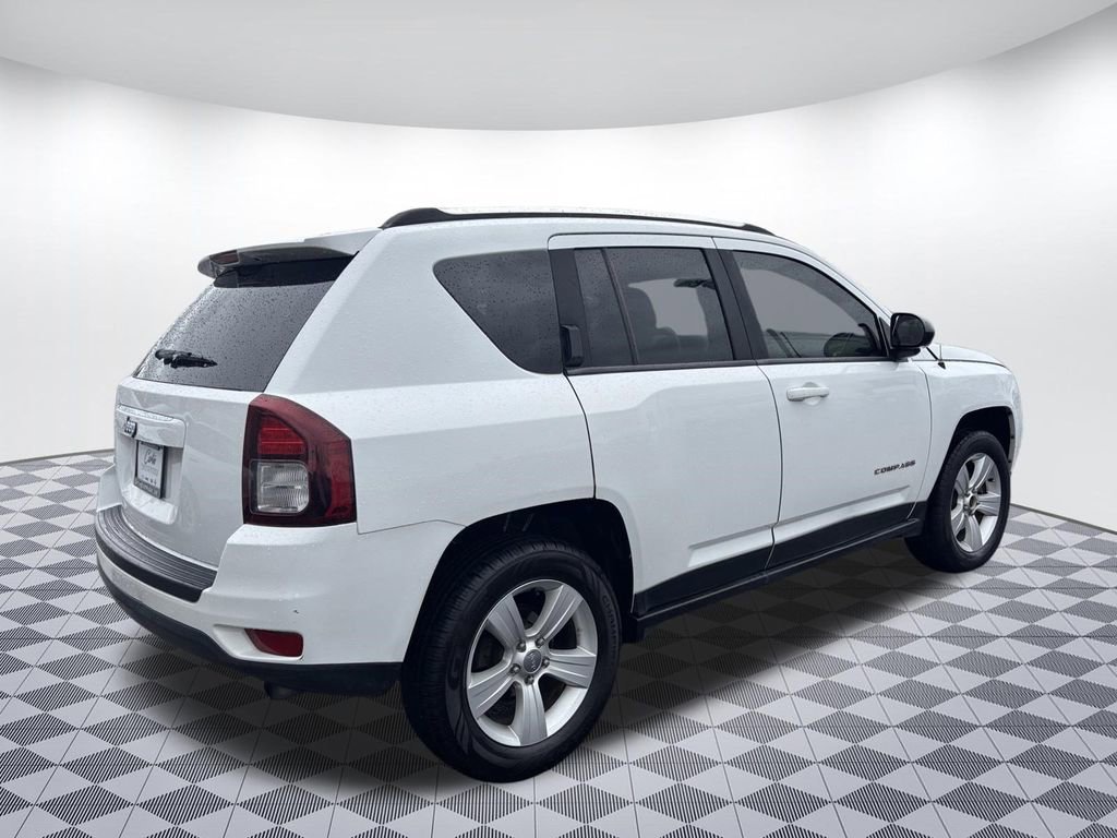 Used 2014 Jeep Compass Sport image 7