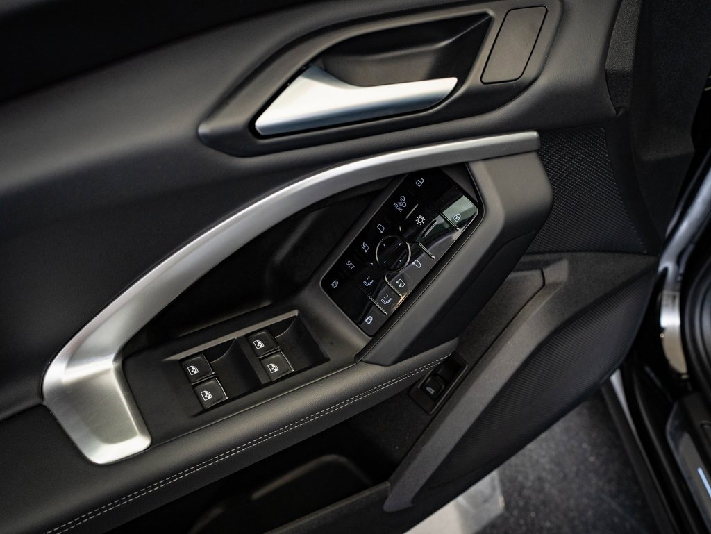 Certified 2025 Audi Q5 2.0T Premium Plus image 24