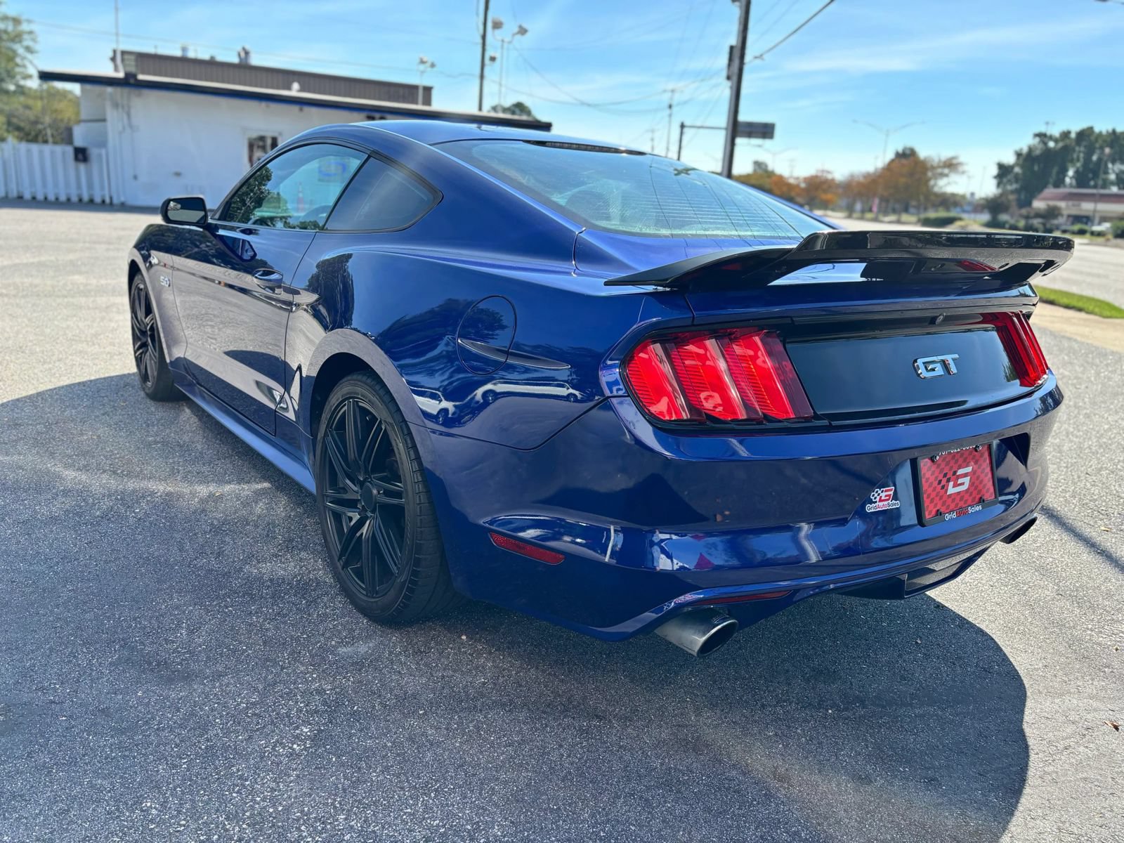 Used 2015 Ford Mustang GT RWD image 5