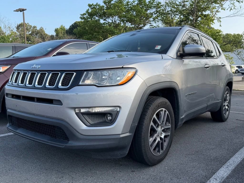 Used 2018 Jeep Compass Latitude w/ Popular Equipment Group FWD image 15