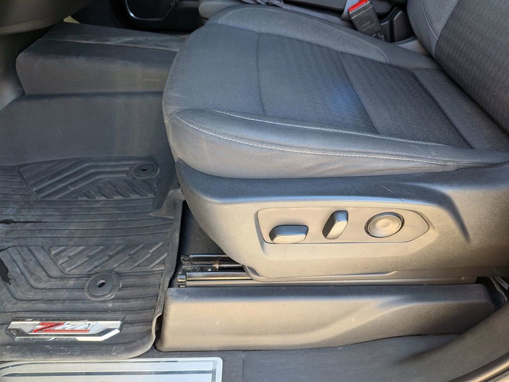 Used 2023 Chevrolet Silverado 1500 LT Trail Boss image 11