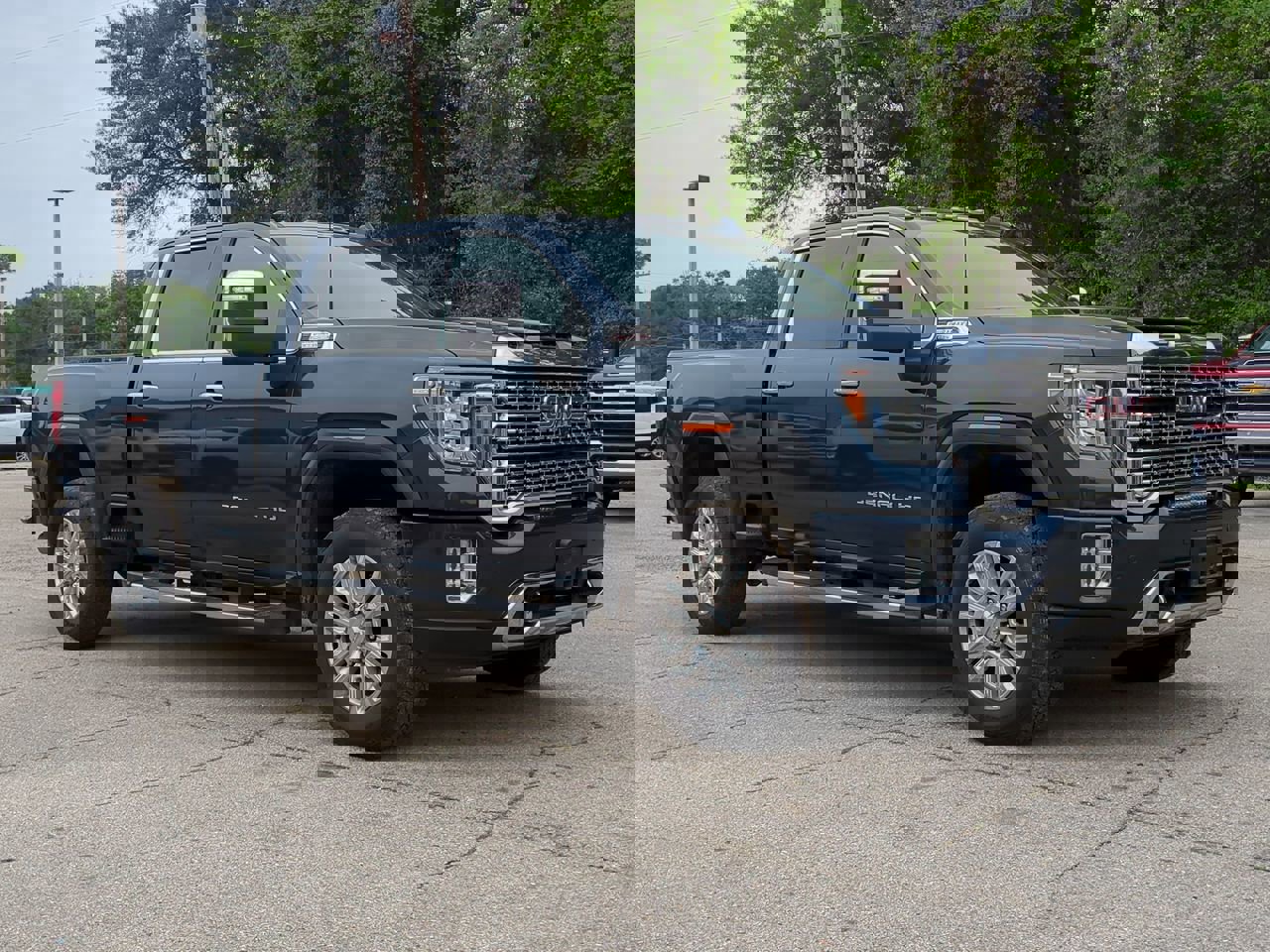 Used 2020 GMC Sierra 2500 Denali w/ Denali Ultimate Package image 2