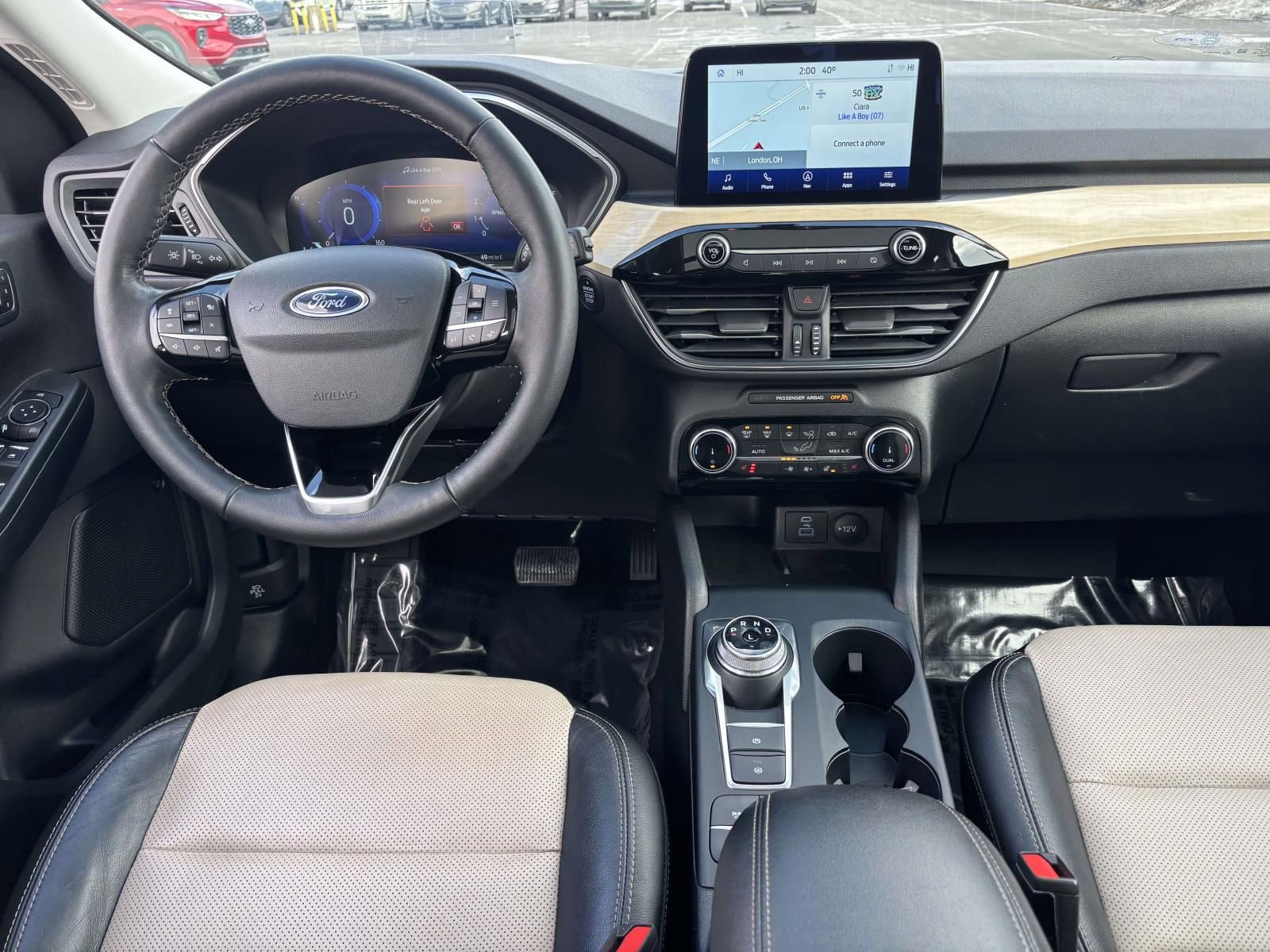 Used 2022 Ford Escape Titanium w/ Titanium Elite Package image 32