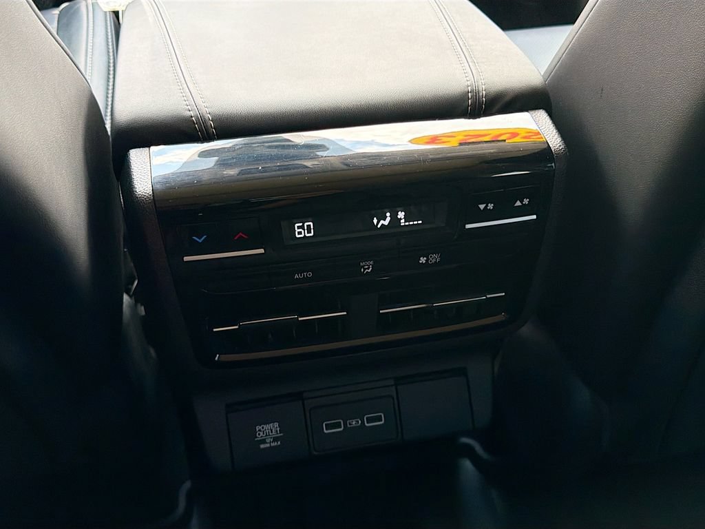Used 2023 Acura MDX SH-AWD w/ Technology Package image 20