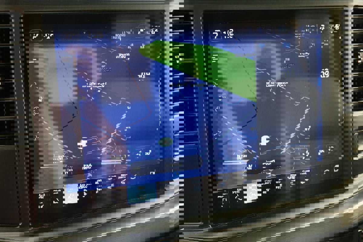 Used 2025 Ford F350 Lariat w/ Chrome Package image 8