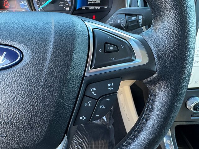 Used 2021 Ford Edge Titanium image 25