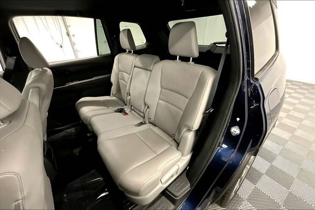 Used 2023 Honda Passport EX-L image 25