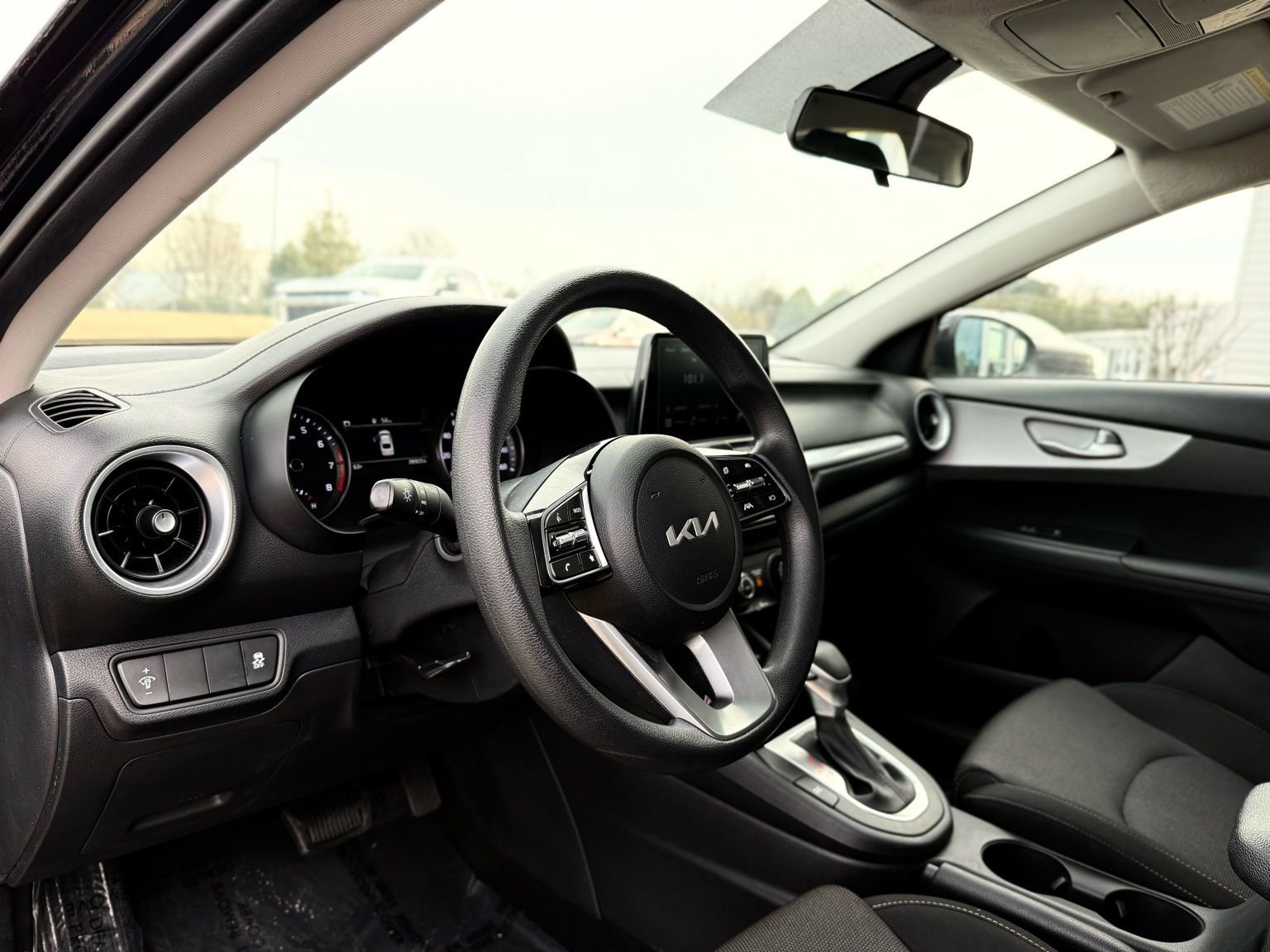 Used 2024 Kia Forte LX image 16