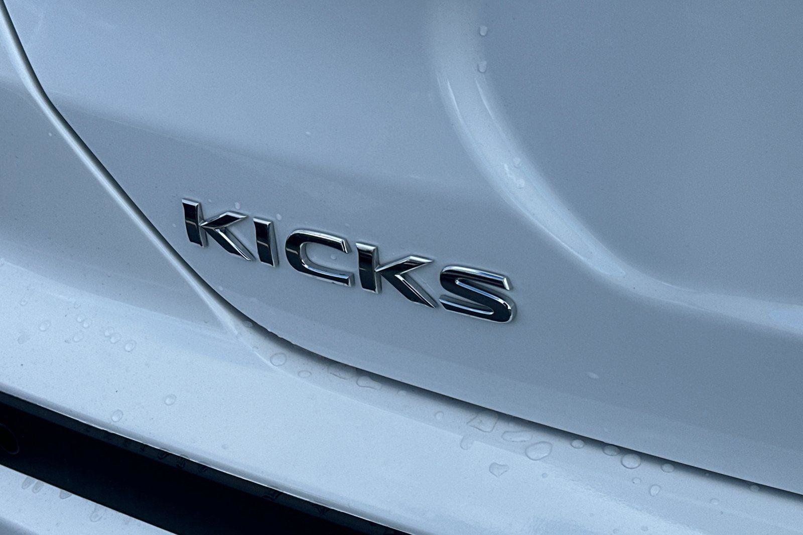 Used 2024 Nissan Kicks S image 26