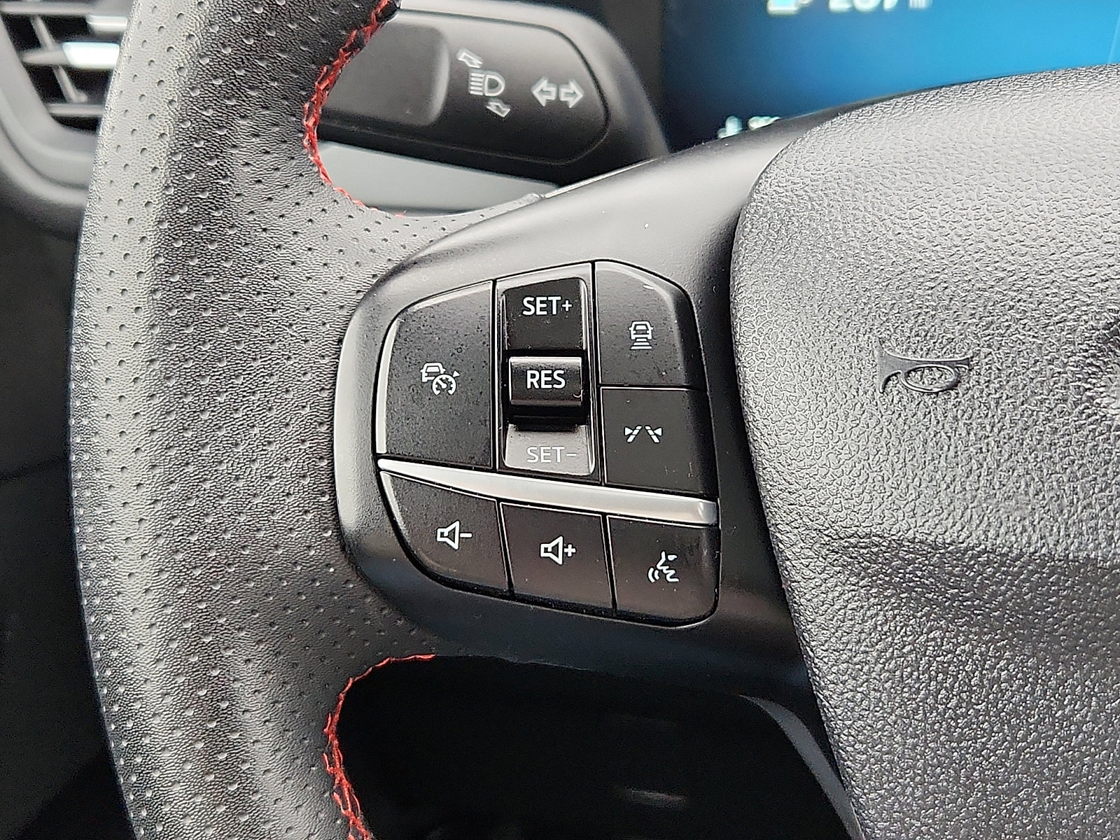 Used 2023 Ford Escape ST-Line Elite w/ Premium Technology Package AWD/4WD image 21