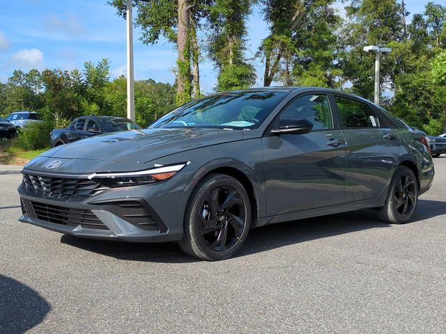 New 2026 Hyundai Elantra Sport FWD image 2