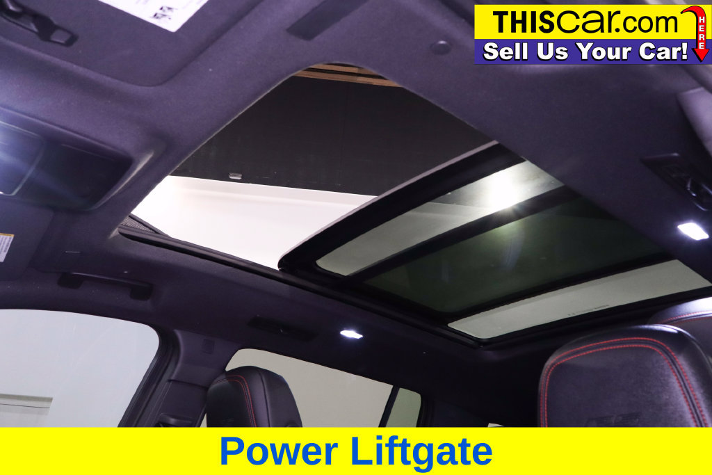 Used 2025 Chevrolet Traverse RS w/ LPO, Cargo Package FWD image 30