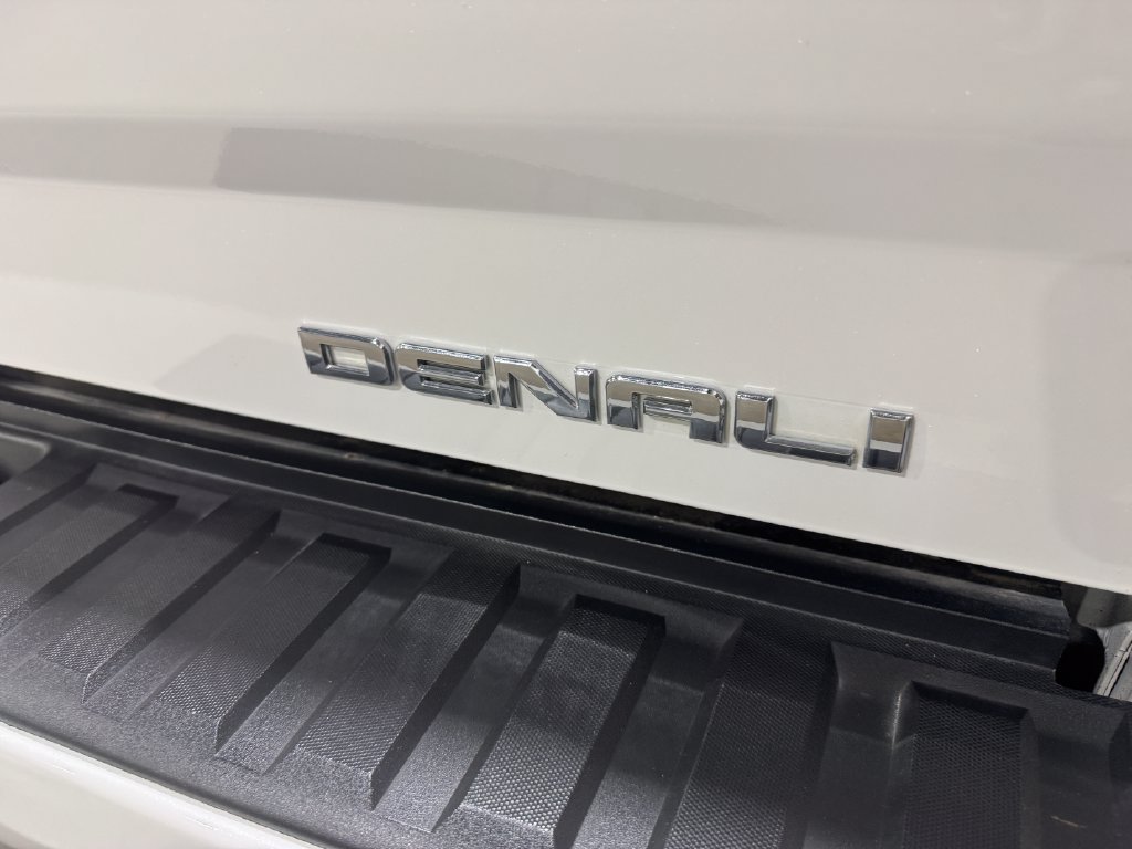 Used 2018 GMC Sierra 1500 Denali w/ Denali Ultimate Package AWD/4WD image 32