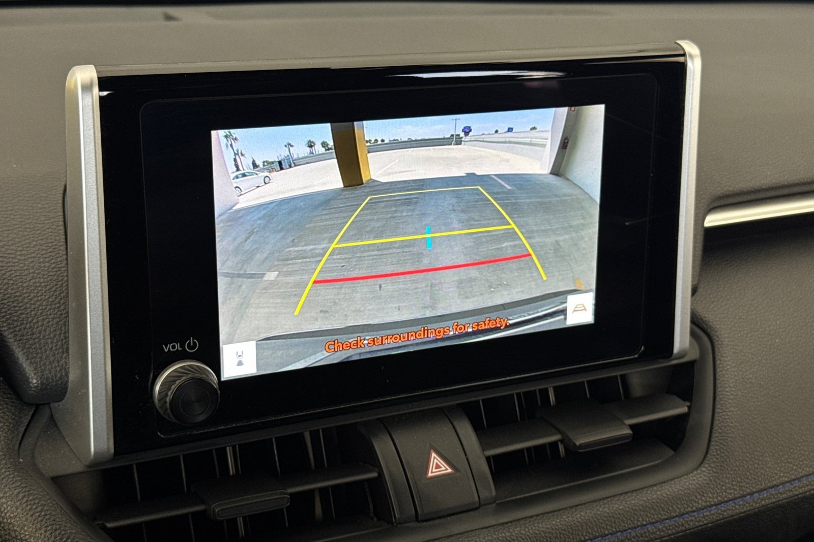Certified 2025 Toyota RAV4 SE w/ Convenience Package AWD/4WD image 18