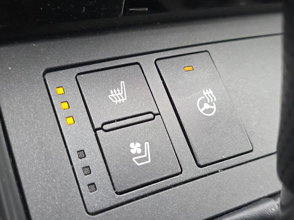 Certified 2021 Lexus IS 350 F Sport image 13