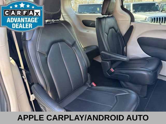 Used 2024 Chrysler Pacifica Touring-L FWD image 23
