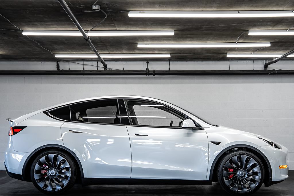 Used 2023 Tesla Model Y Performance AWD/4WD image 6
