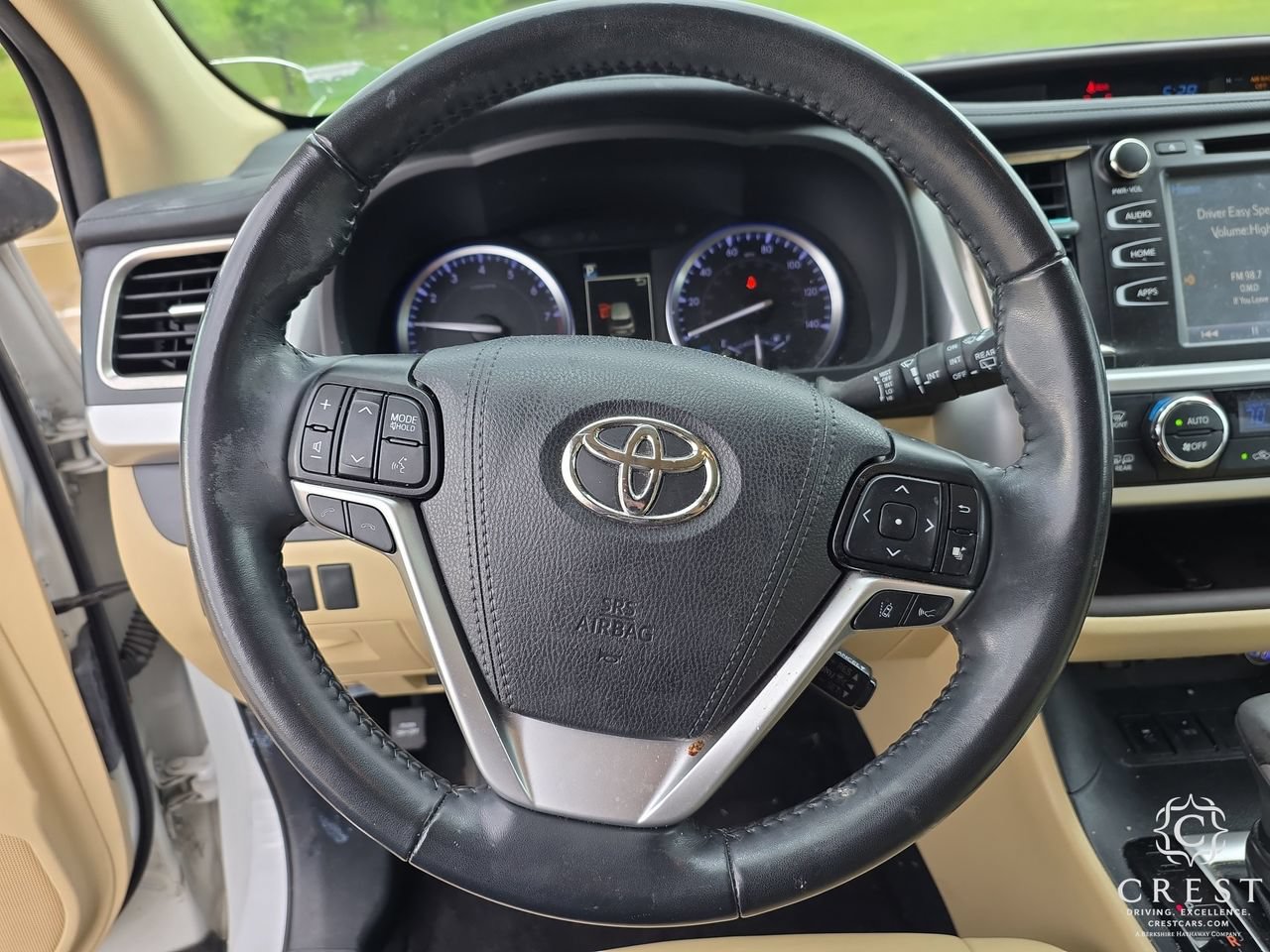 Used 2019 Toyota Highlander XLE FWD image 13